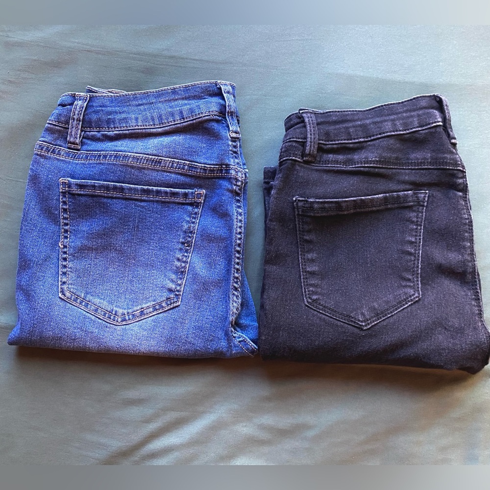 Bundle of 2 pairs of jeans